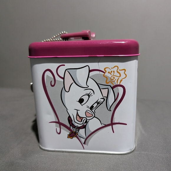 *Rare* Vintage Disney 102 Dalmatian Oddball make up tin - Picture 13 of 15